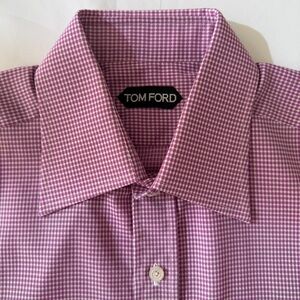 Tom Ford LIKE NEW Dress Shirt w French cuffs
Made in ITALY Size 40 / 15 3/4